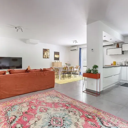 Holiday home La Maison Pasteque - A 10 Minutes De Disneyland